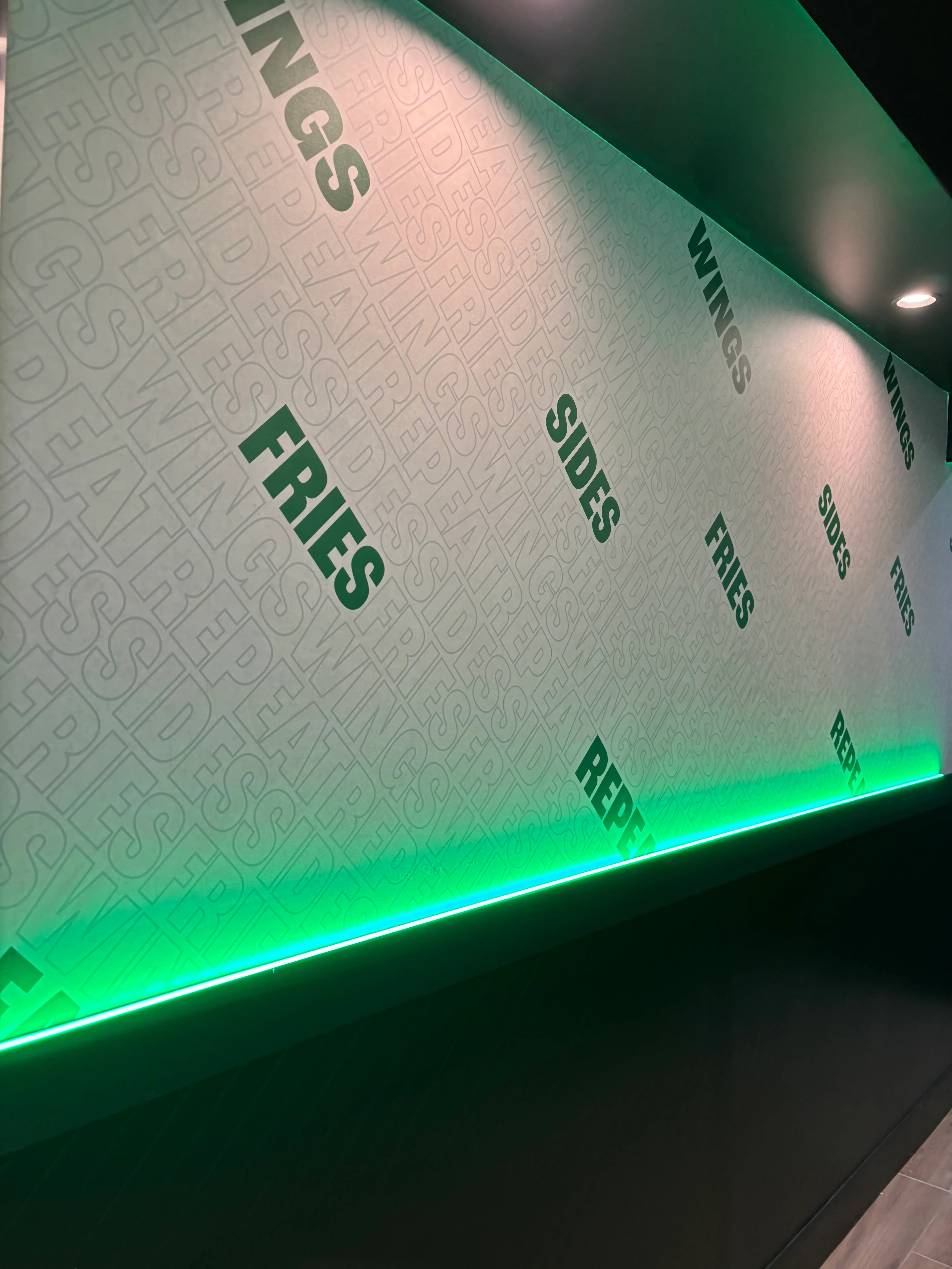 Wallpaper installation by RCO